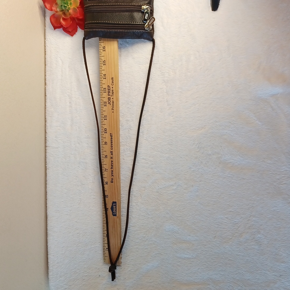 Urban Pouch from Roots - Picture 5 of 9